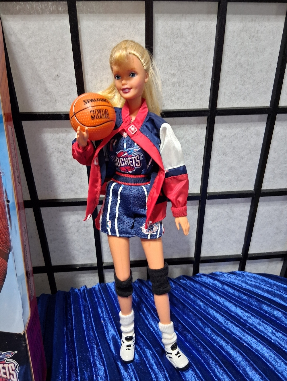 1998 : Barbie NBA Houston Rockets - Picture 8 of 16